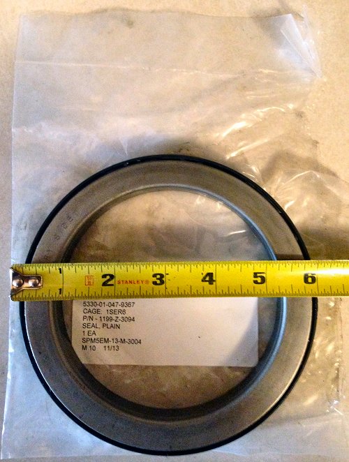 Oshkosh M911 HET Plain Seal, Military, AxleTech 120501134E, NSN 5330010479367